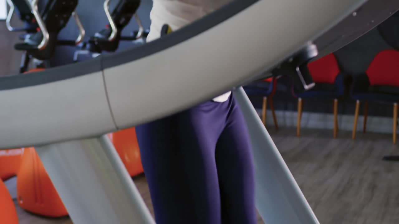 corredor en la cinta de correr