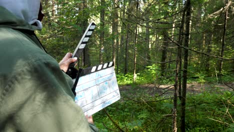 filmando en el bosque
