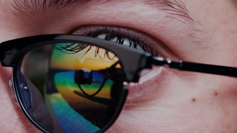 reflection in sunglasses