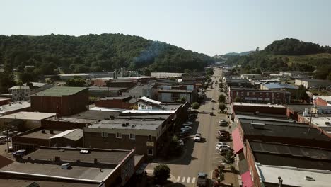 aerial push in to west jefferson nc in 4k