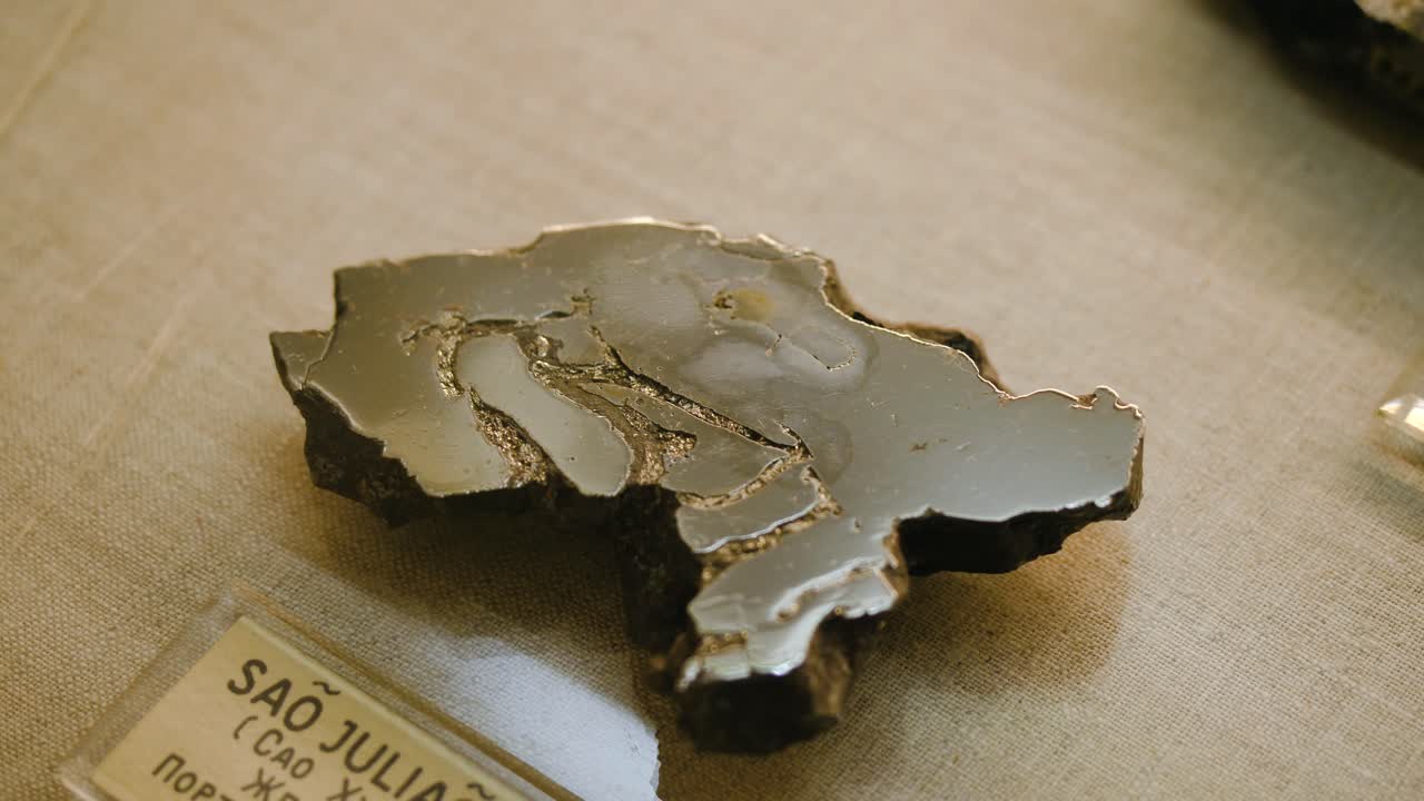 espécimen del meteorito de sao julio