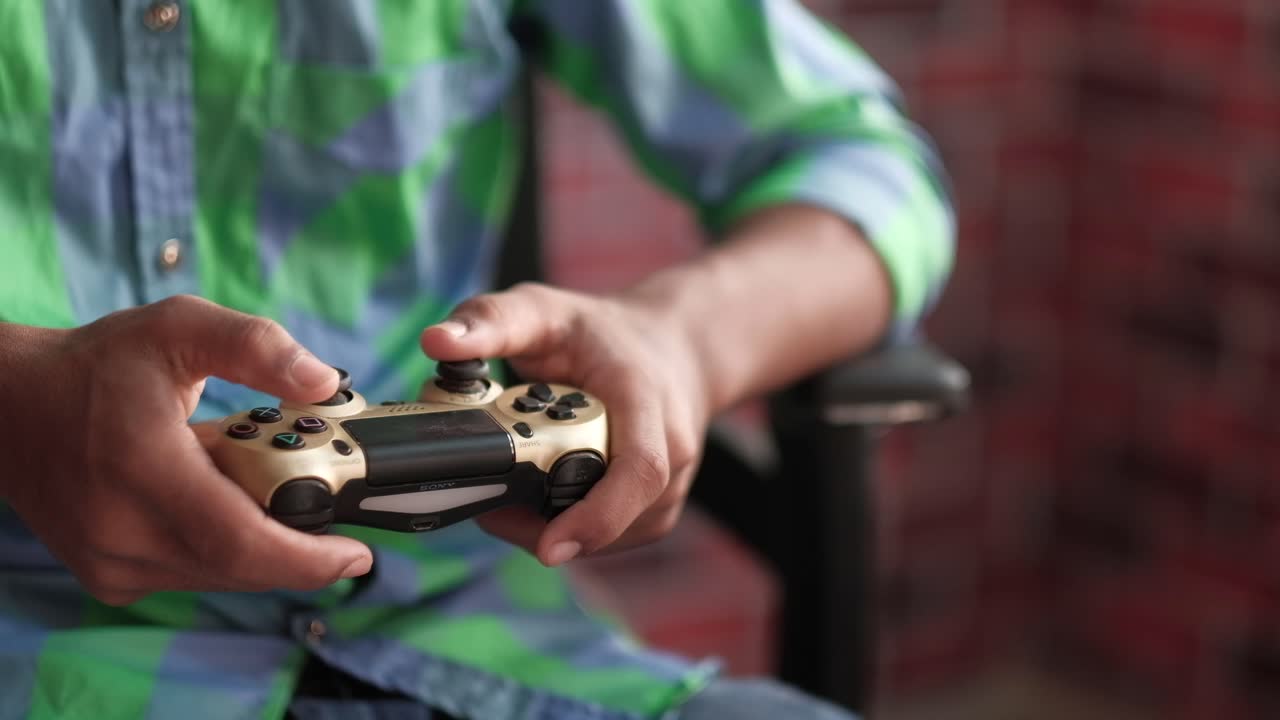 비디오 게임을 하는 사람