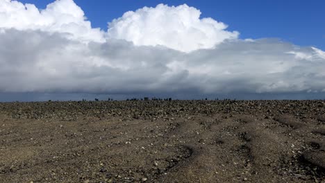 Morecambe-Bay-Wolke-Und-Tiefblauer-Himmel