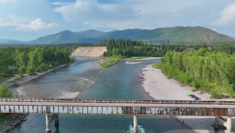 Rafters-On-Flathead-River-Near-Blankenship-Bridge-In-Montana,-USA