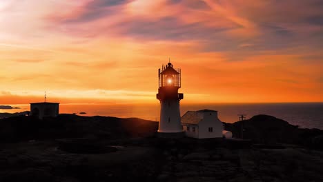 Faro-Costero.-El-Faro-De-Lindesnes-Es-Un-Faro-Costero-En-El-Extremo-Sur-De-Noruega.