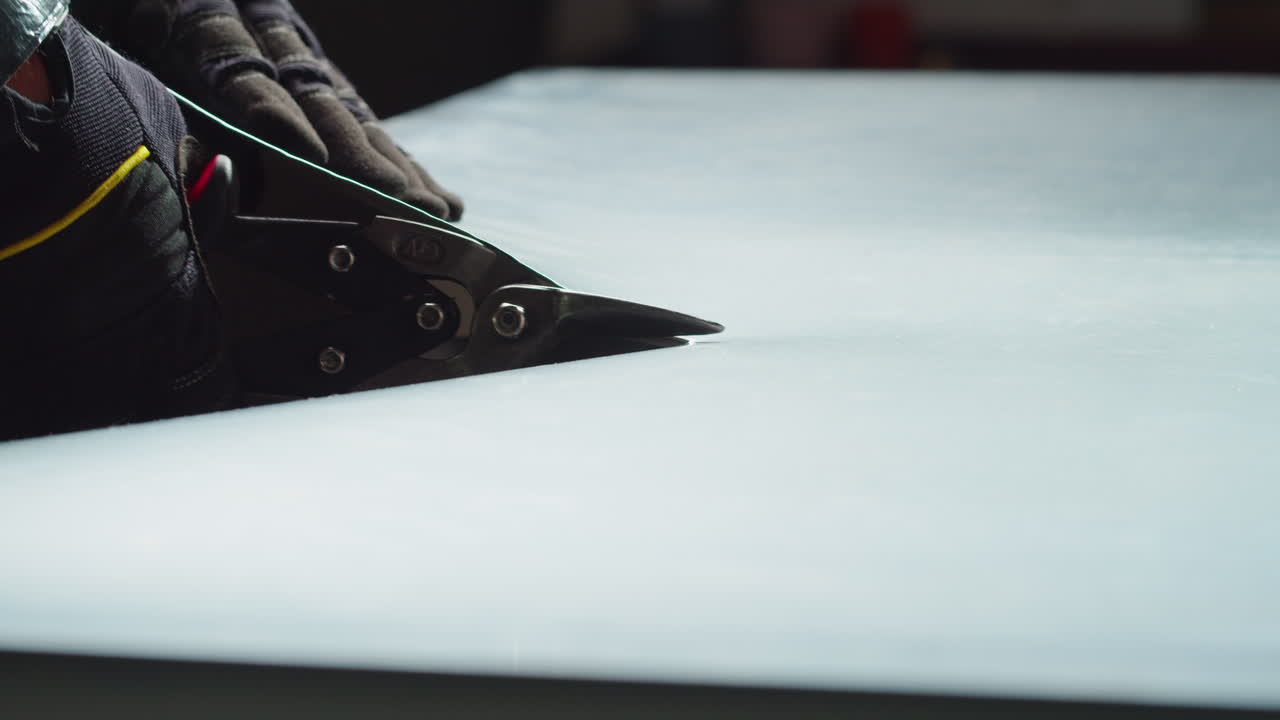 Metal Sheet Cutting Process