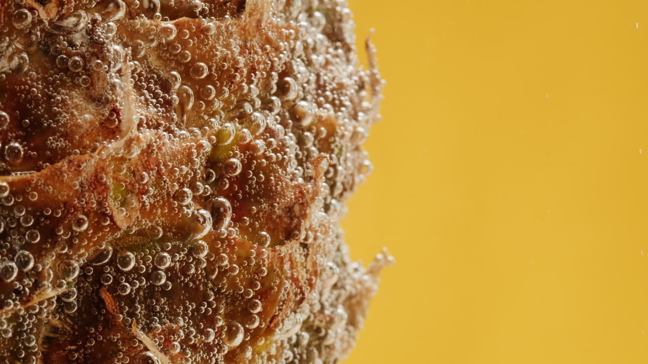 Pineapple in Soda Water