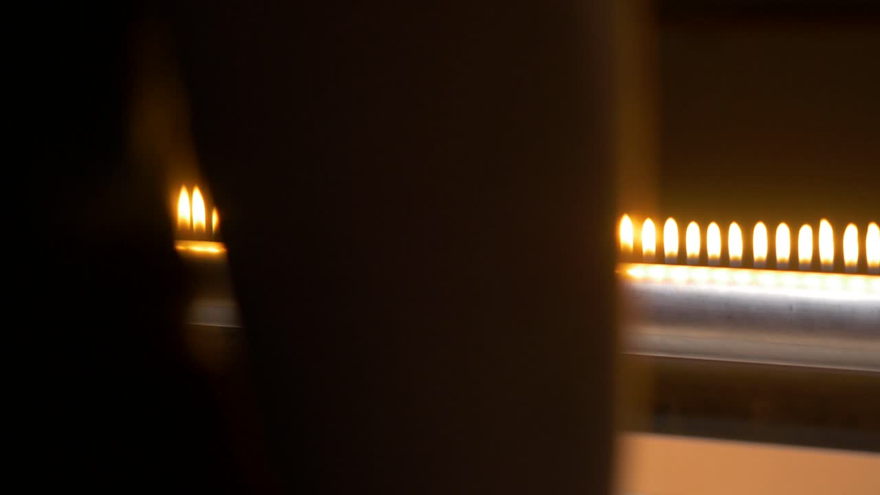 불꽃을 가진 가스 버너