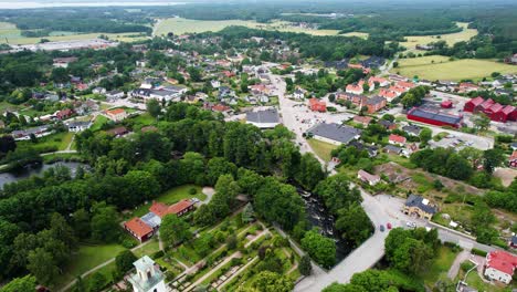 la localidad de morrum en verano con el río en blekinge, suecia