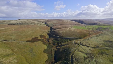 Imágenes-Aéreas-De-Drones-De-Saddleworth-Moor-Es-Un-Páramo-En-El-Noroeste-De-Inglaterra