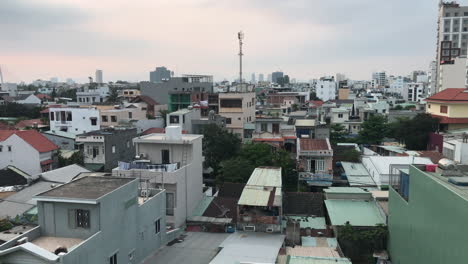 barrio en da nang, vietnam durante la puesta de sol