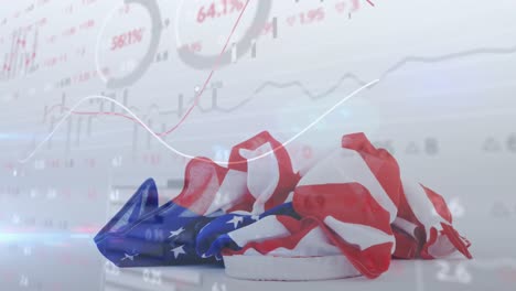 animación del procesamiento de datos financieros con la bandera estadounidense cayendo