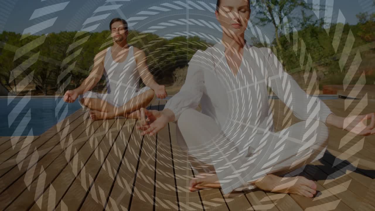 Grafica a spirale che si dissolve rivelando una coppia che pratica yoga e meditazione sul ponte a bordo piscina per il benessere