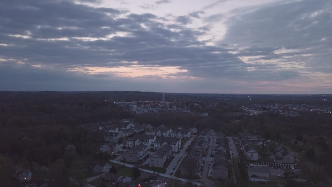 ciudad pequeña a vista de pájaro