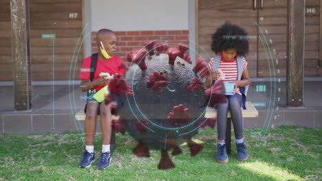 animación del alcance sobre la célula de covid-19 con niños enmascarados distanciándose socialmente comiendo en la escuela