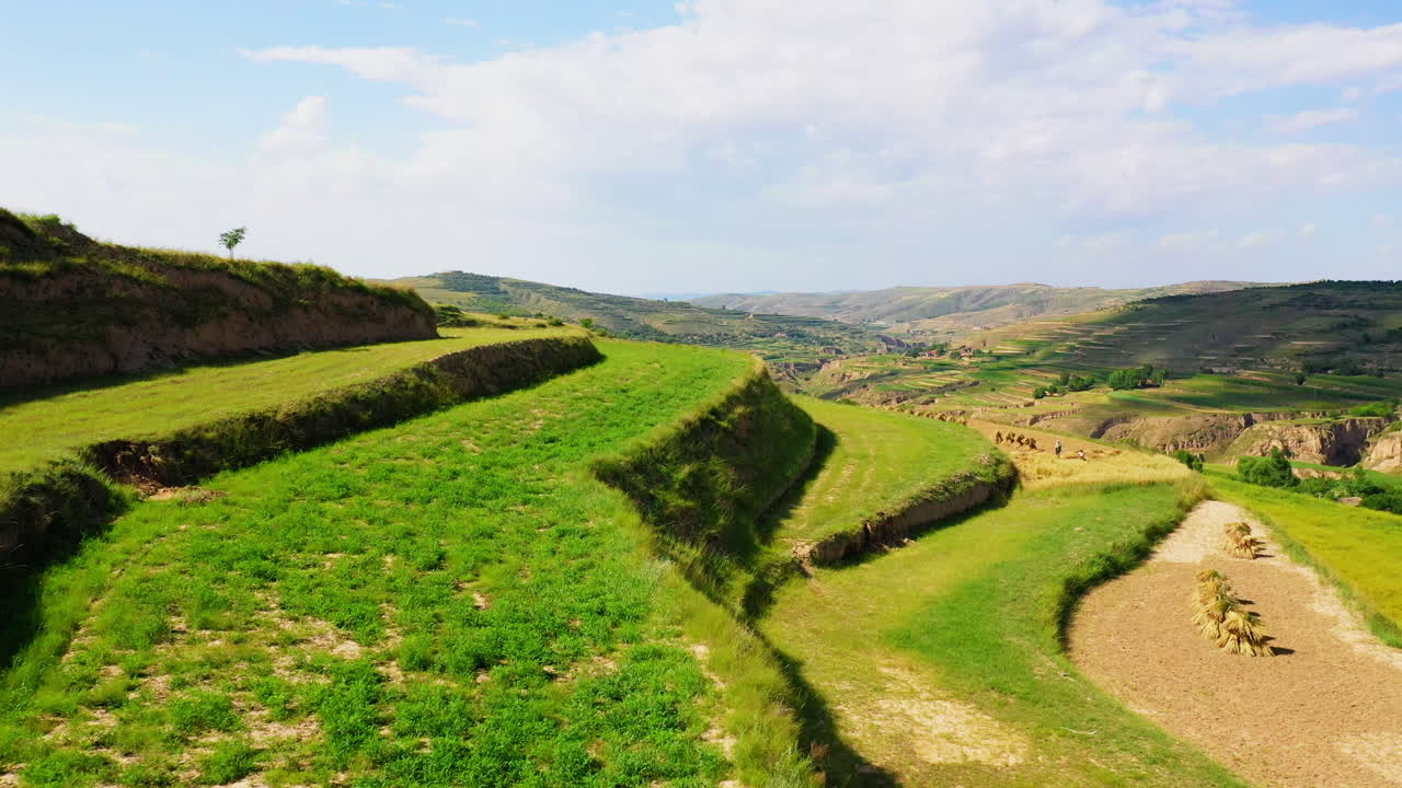 imágenes aéreas de terrazas en la provincia de hebei, china
