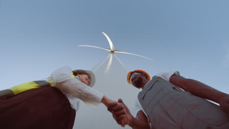 wind turbine maintenance team collaboration