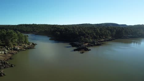 Aerial-drone-shot-of-Lake-Arareco,-Chihuahua