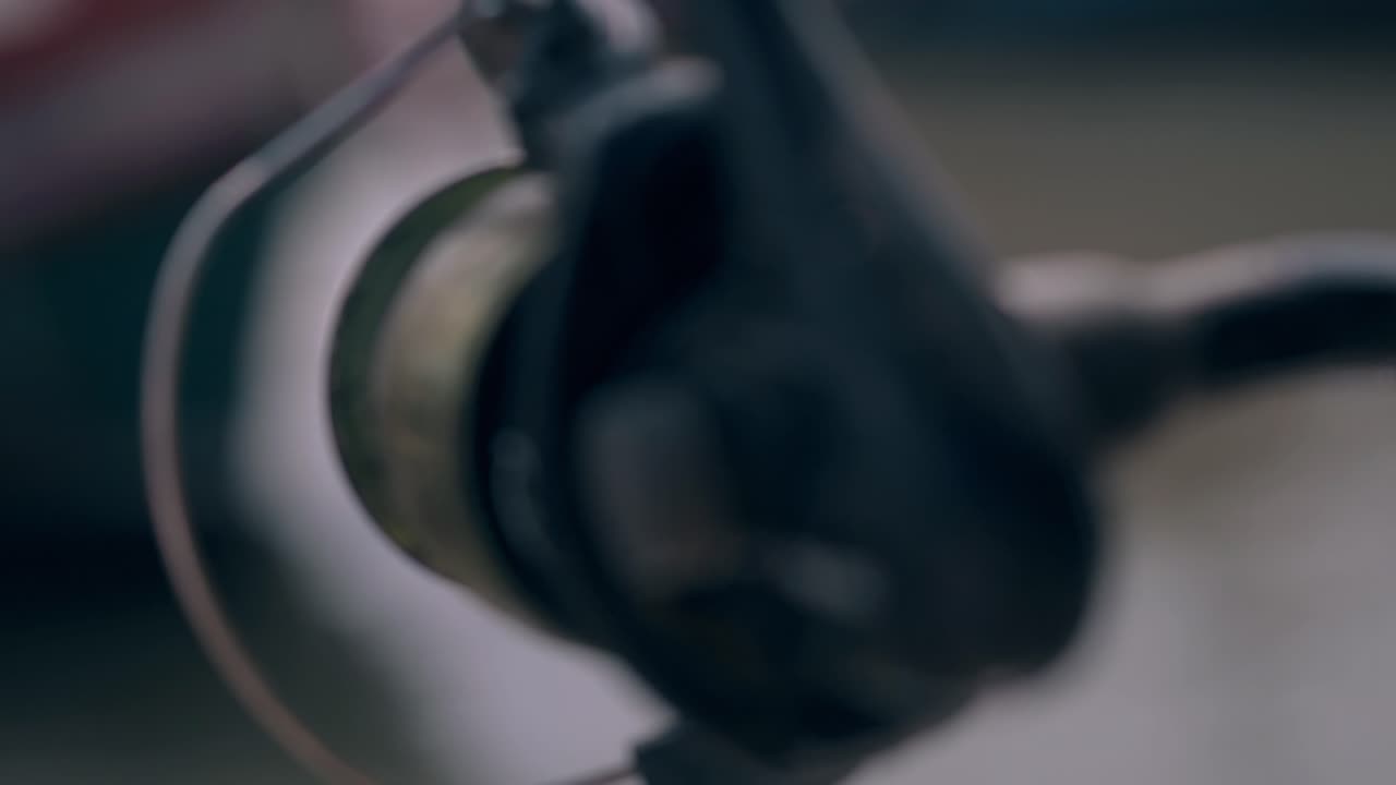 ⁇ 시 ⁇  은 좋은  ⁇ 은 날 의 클로즈업 에  ⁇ 줄 을 들고 있다