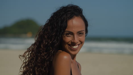 Portrait-of-woman-smiling