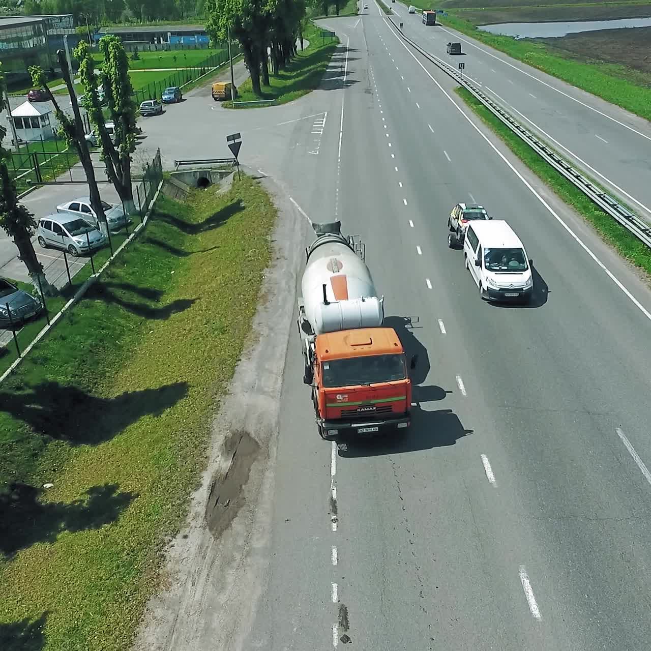 시멘트 믹서 트럭