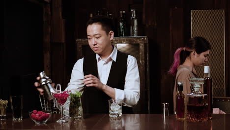 bartender preparing cocktail