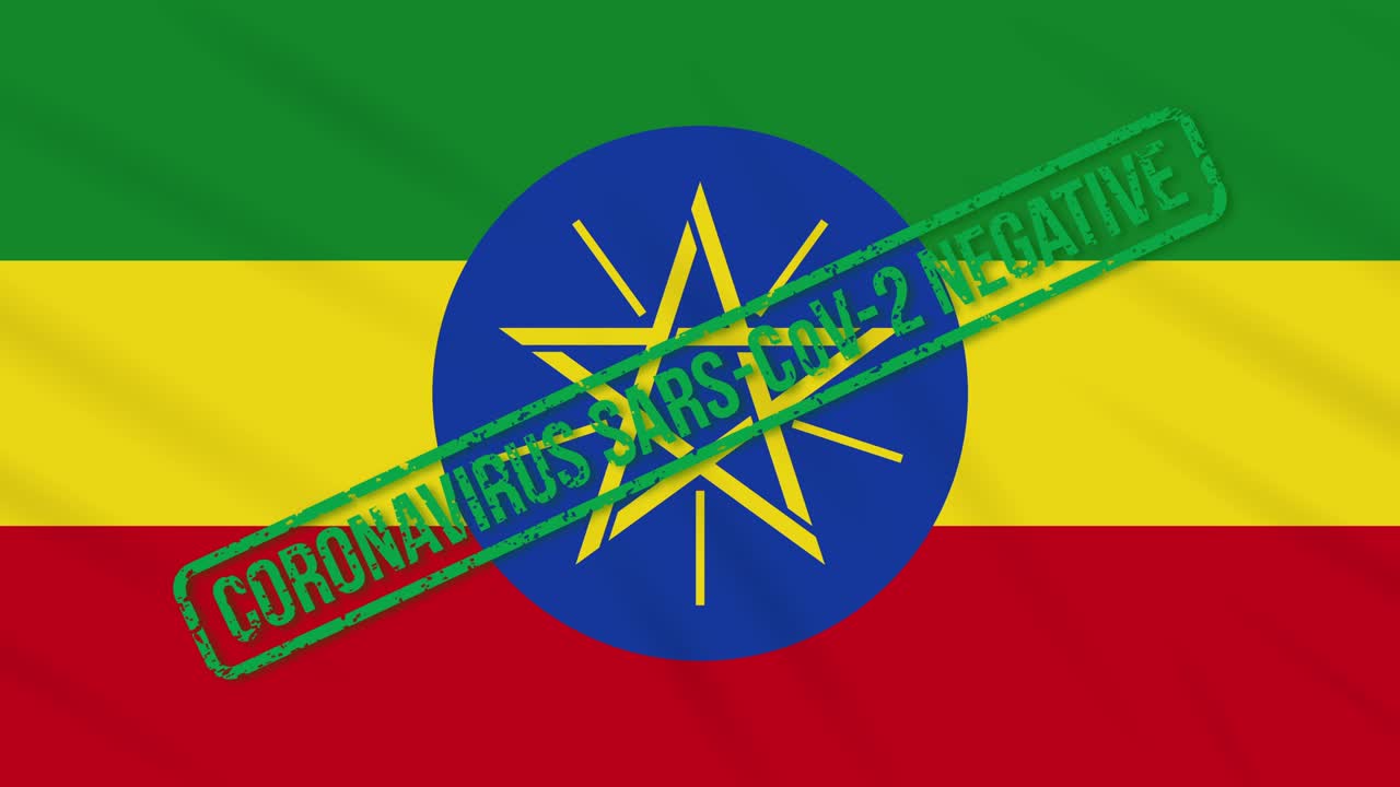 etiopía balanceando la bandera con el sello verde de la libertad del coronavirus, bucle