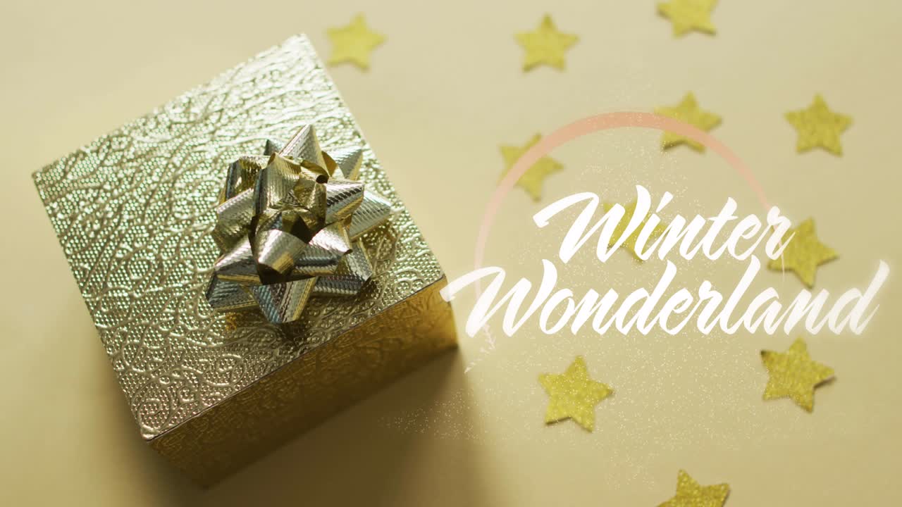 크리스마스 선물 위에 겨울의 이상한 나라 텍스트의 애니메이션