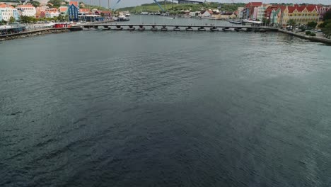 Willemstad-Ist-Die-Hauptstadt-Von-Curaçao,-Einer-Niederländischen-Karibikinsel