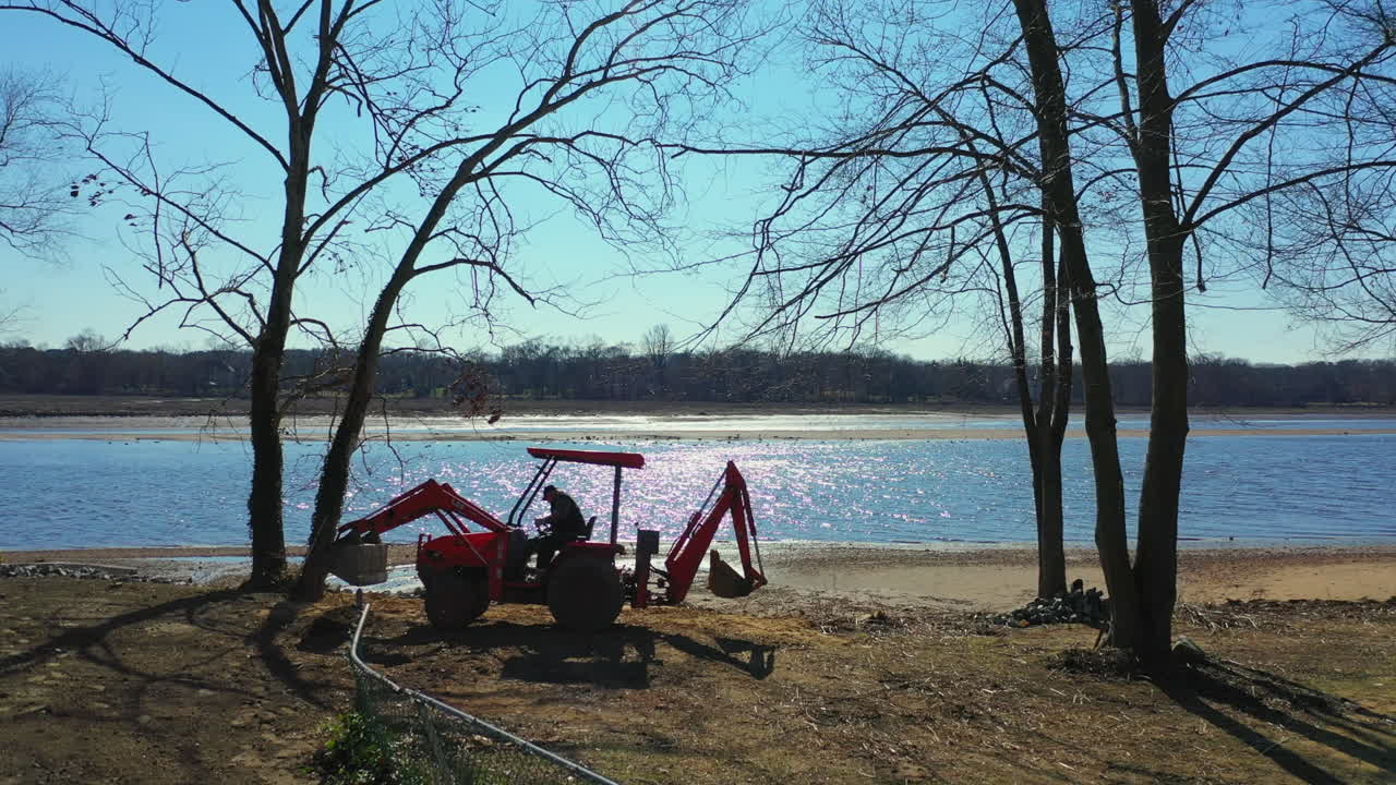 ‎⁨A low angle view of Rancocas Creek on a sunny day