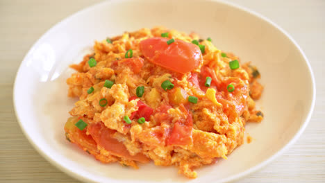 stir-fried tomatoes with egg or scrambled eggs with tomatoes - healthy food style-9