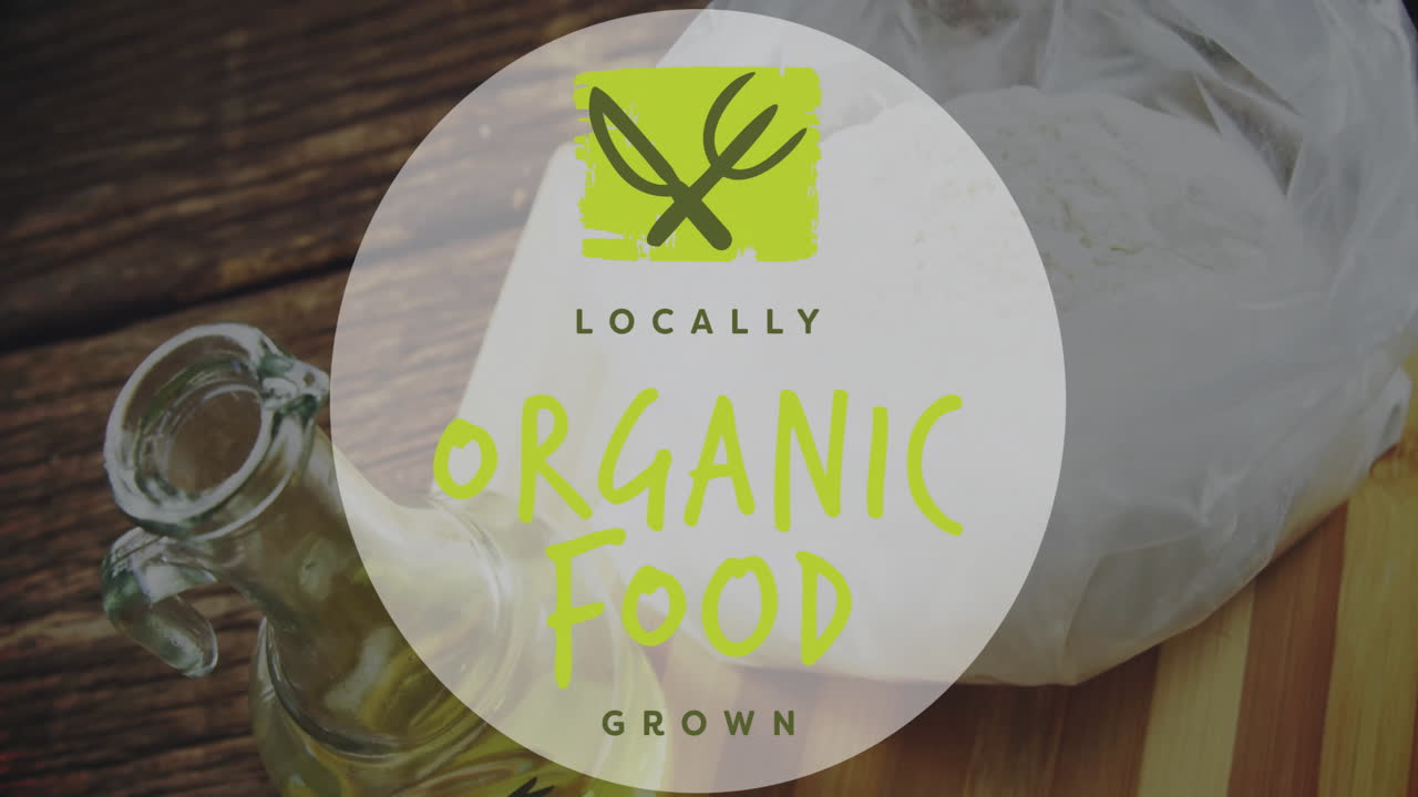 animación de alimentos orgánicos cultivados localmente sobre una mesa de madera con comestibles