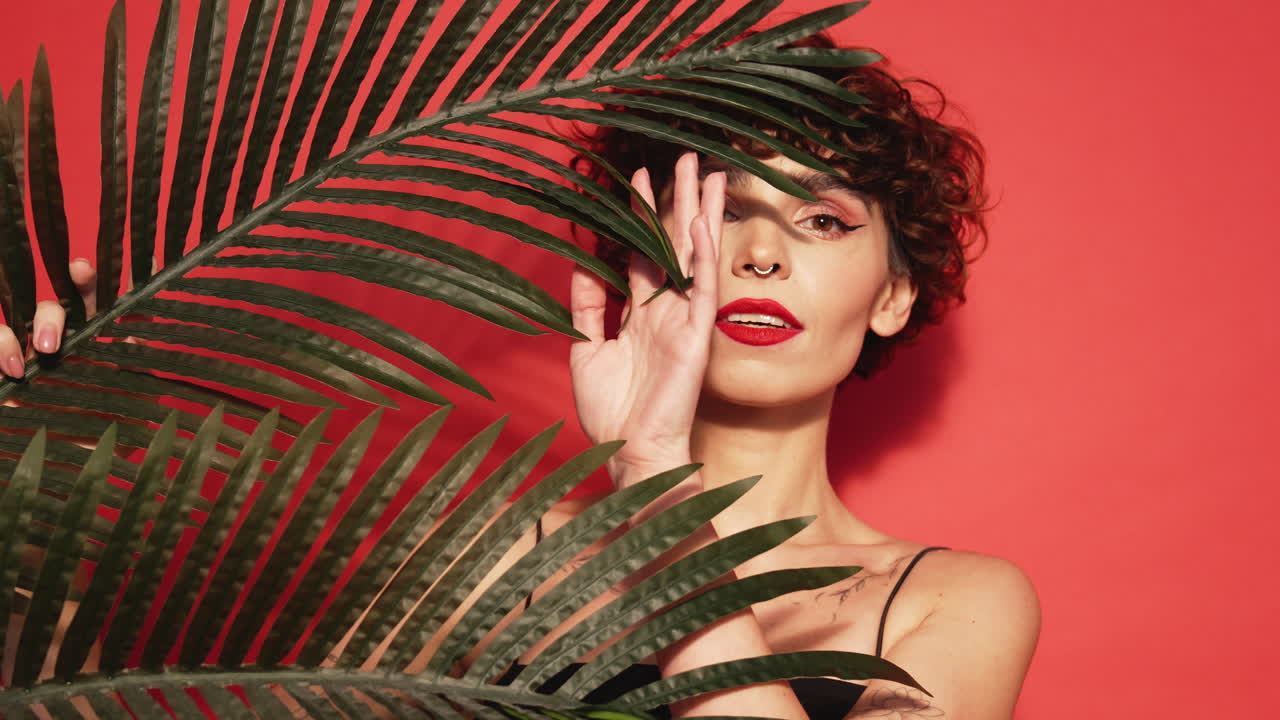 젊은 여성의 패션 아름다움 초상화