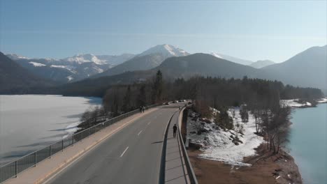 德國慕尼黑的西爾文斯坦河橋 (silvensteinsee bridge)