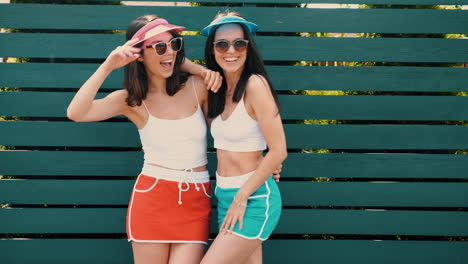 two friends in summer fashion
