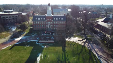 Transylvania-University-campus-in-Lexington,-Kentucky,-aerial-drone-footage