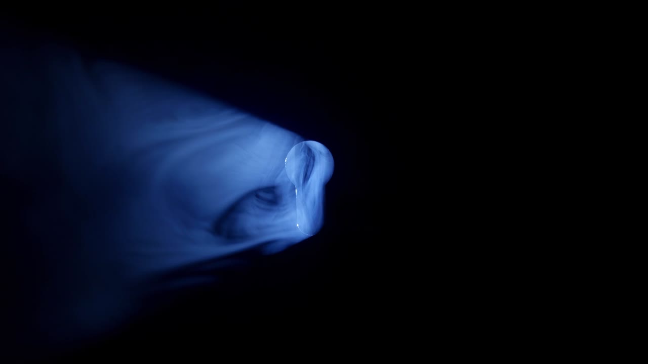 luz misteriosa a través del agujero de la llave.