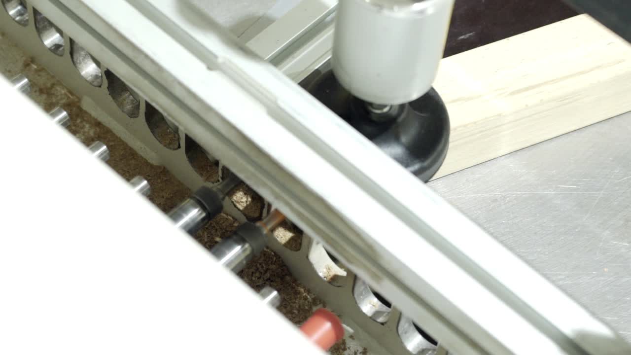 목재 가공 기계 나무에 구을 는