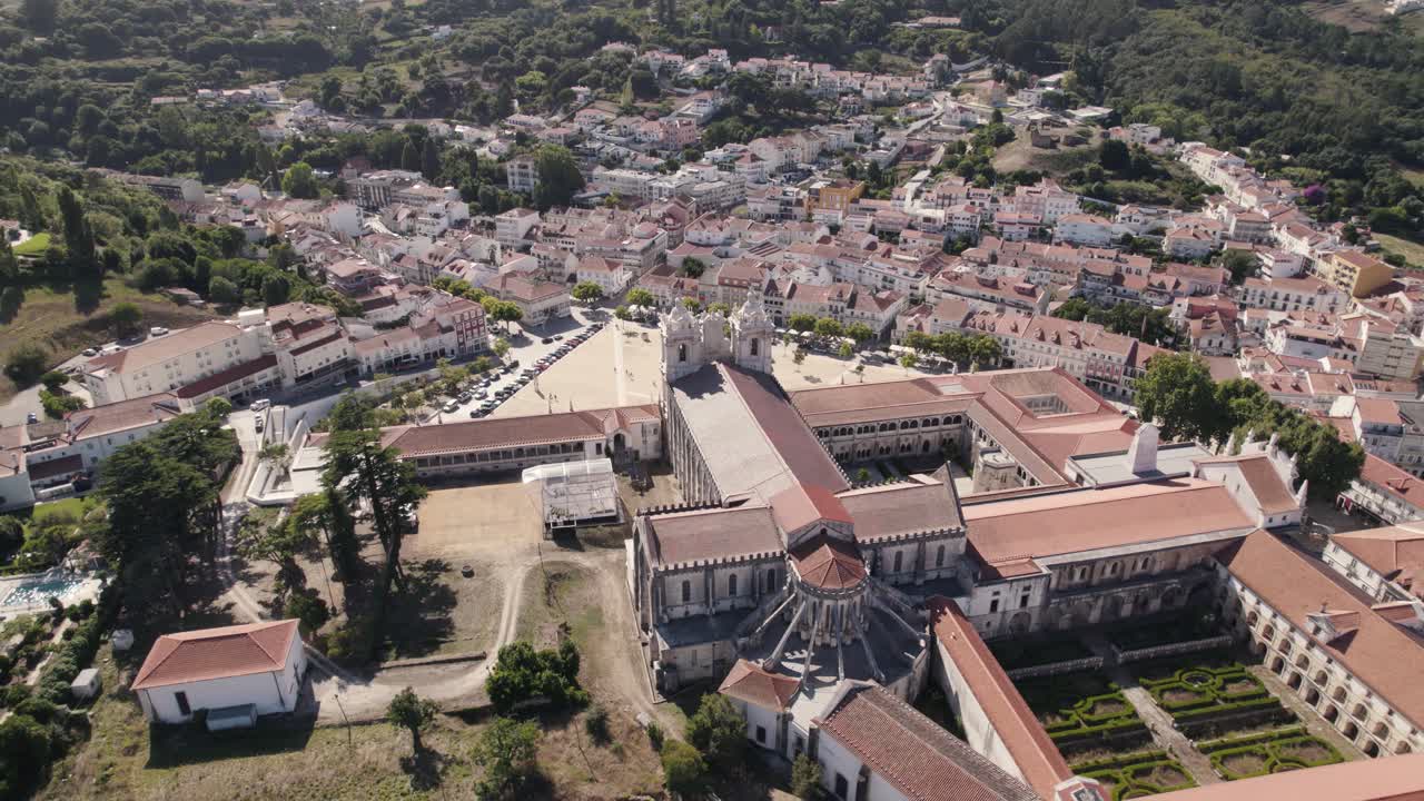 monasterio de alcobaca, complejo monástico católico y sitio del patrimonio mundial de la unesco, vista aérea