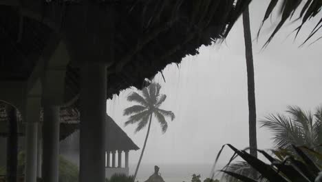 La-Lluvia-Cae-Sobre-Un-Resort-De-Playa-Tropical-1