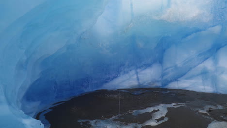 el derretimiento del glaciar gris en el parque nacional torres del paine