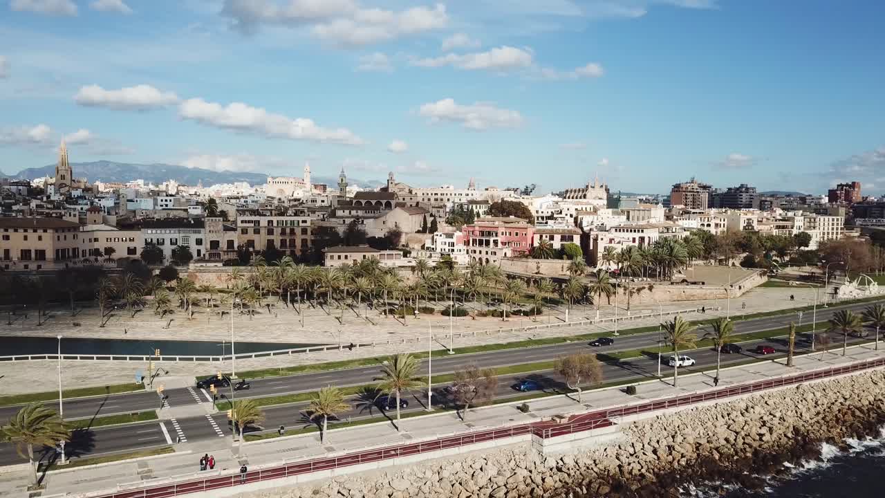 스페인의 해안 도시 풍경