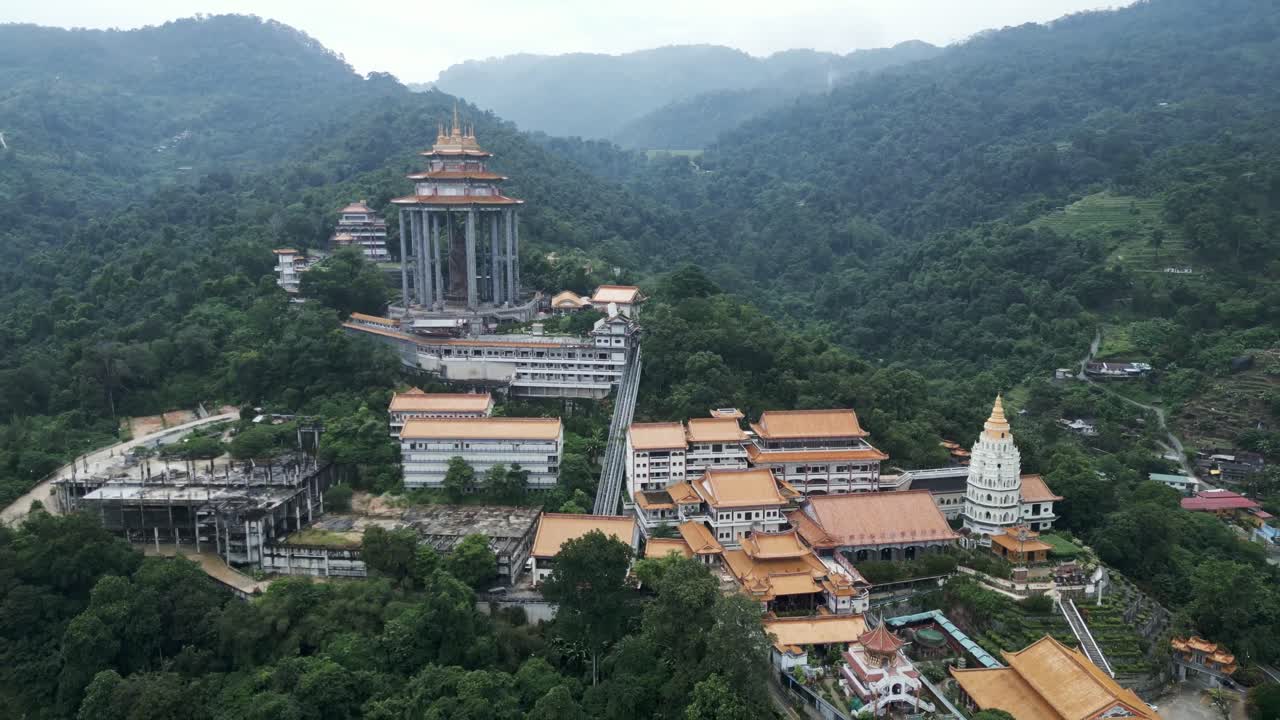 Pemandangan Udara Kuil Kek Lok Si di Penang, Malaysia