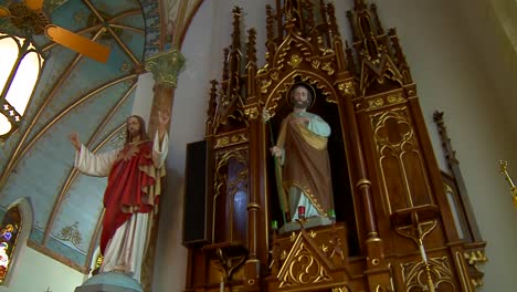 jesus statue in catholic church