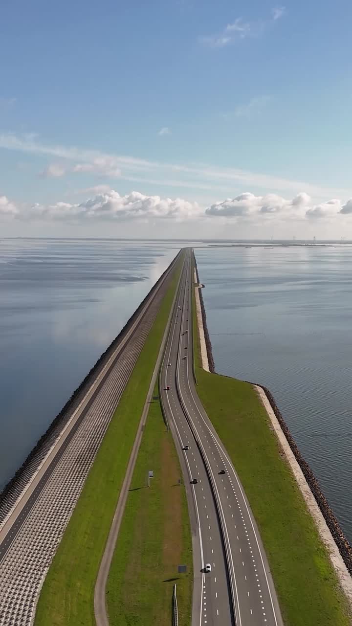 взгляд с воздуха на афслютдейк, нидерланды