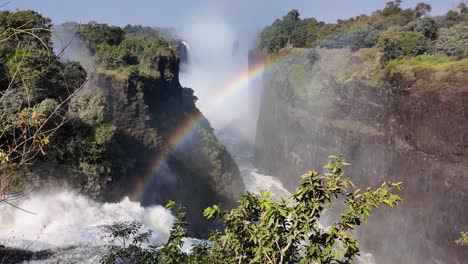 las cataratas victoria en livingstone, en el norte de rhodesia, zambia.