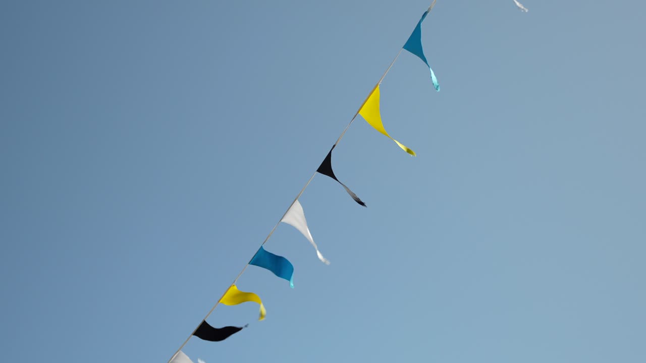 세인트루시아 독립의 날을 기념하는 다채로운