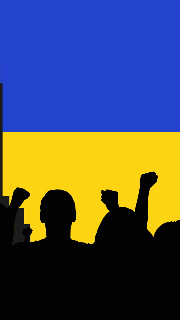 Animazione di sagome di manifestanti e skyline su bandiera dell'Ucraina