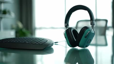 a modern workspace with a stylish headset and projector: enhancing productivity and collaboration in a contemporary office environment