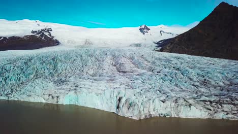 冰川vatnajökull在冰島的fjallsárlón, 顯示全球暖化和氣候變化 4